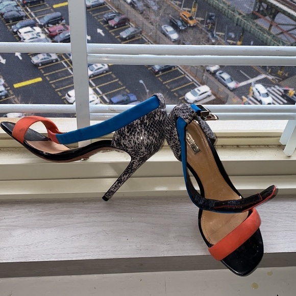 Schutz Heels size 7.5 - Picture 3 of 4